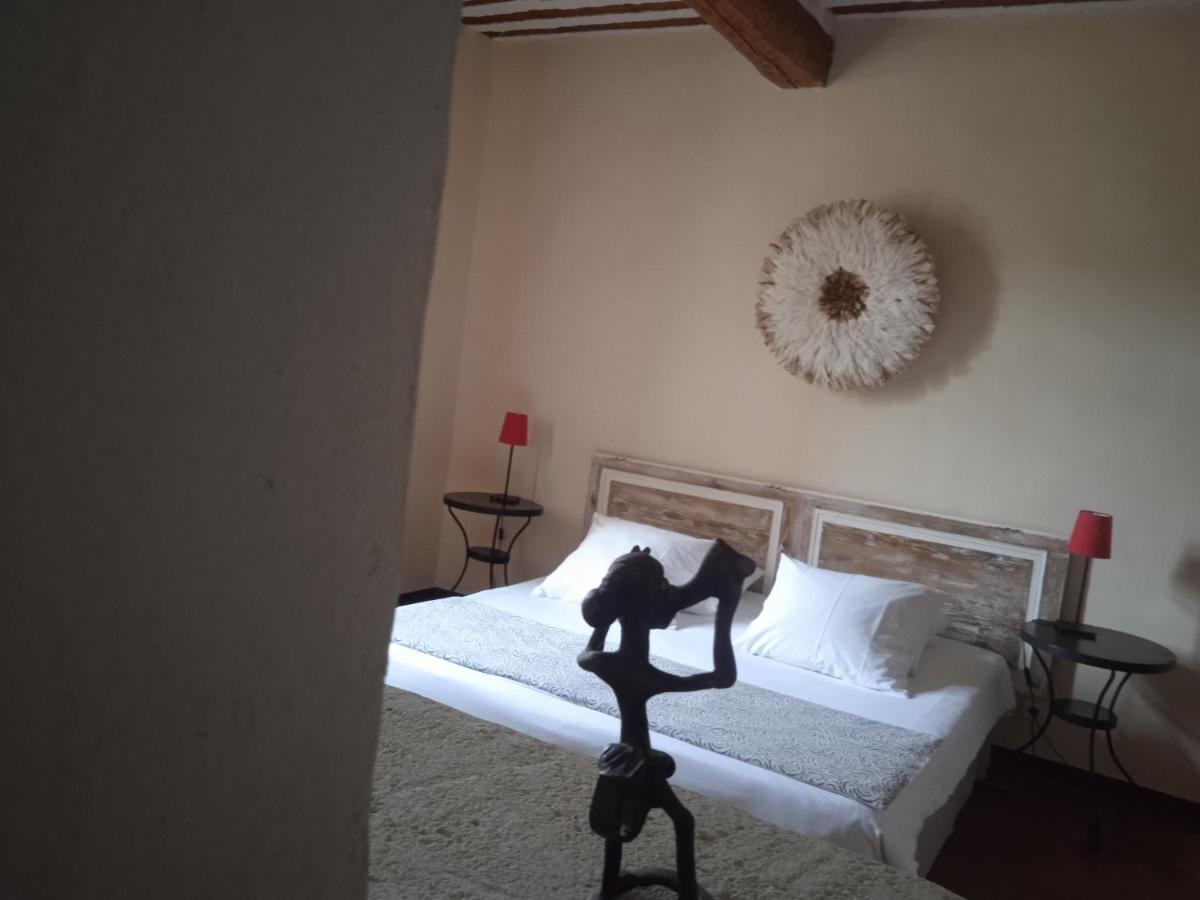 Chambre D'Hotes Face Au Lavoir Méthamis 外观 照片