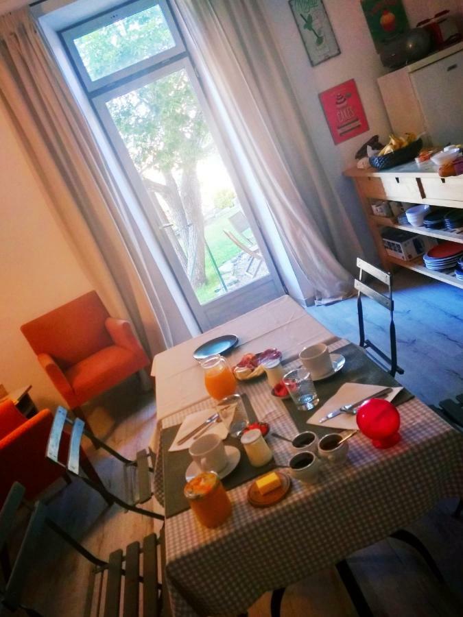 Chambre D'Hotes Face Au Lavoir Méthamis 外观 照片
